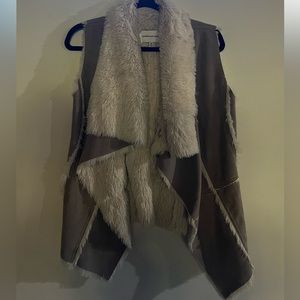 Cupcakes & Cashmere vest XS